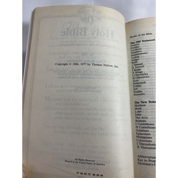 1984 American Bible White Holy Bible Red Letter Our Treasured Memories Edition - Picture 10 of 10